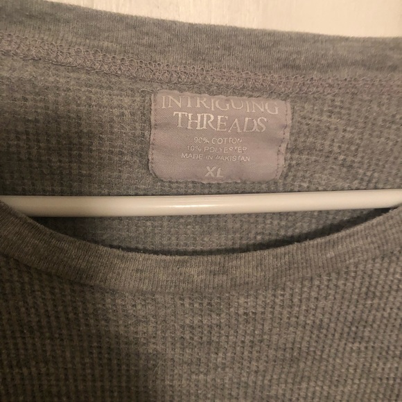 Intriguing threads top xl - Picture 2 of 4